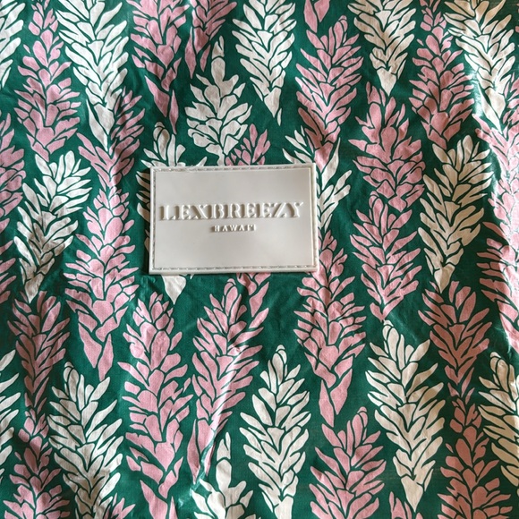 ❌❌❌ SOLD LPH❌❌❌LexBreezy Hawaii 🌺 Awapuhi Tita Tote and Clutch NWT - Picture 8 of 11